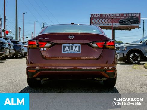 Used 2025 Nissan Altima 2.5 SV FWD image 5