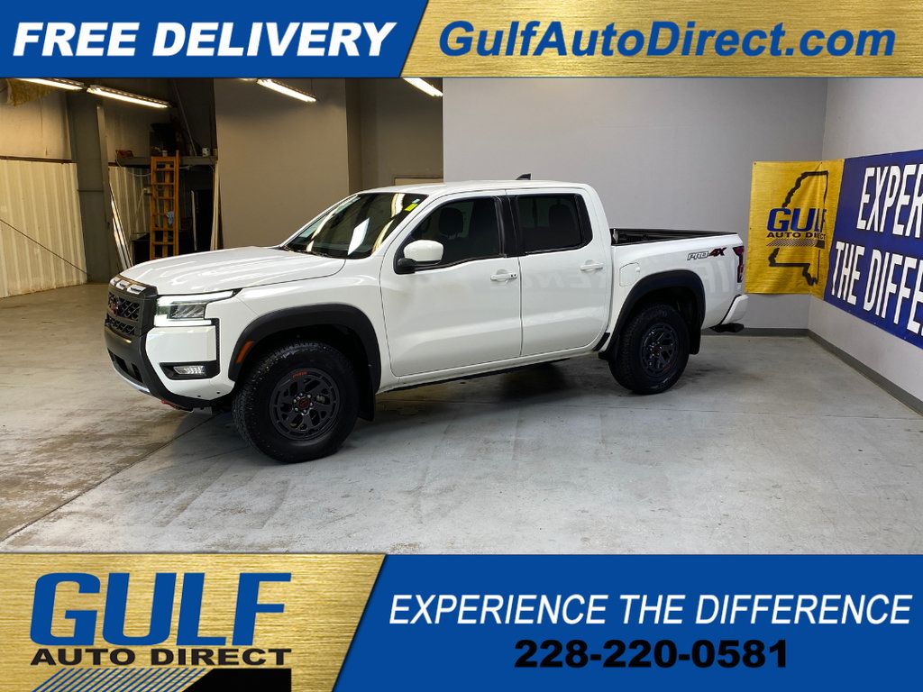 Used 2025 Nissan Frontier PRO-4X AWD/4WD image 5