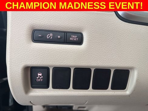 Used 2015 Nissan Murano SV w/ Cargo Package image 12