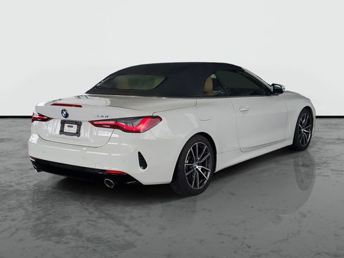 Used 2024 BMW 430i Convertible image 2