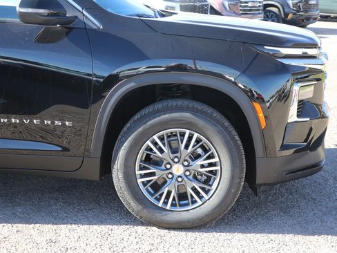 New 2026 Chevrolet Traverse LT image 9