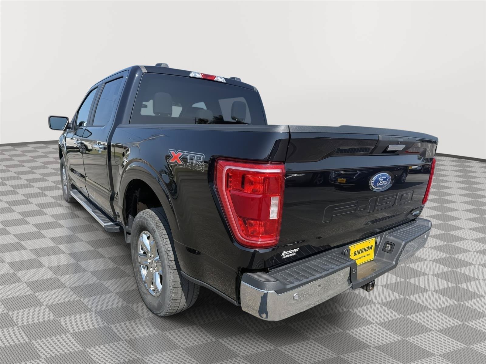 Used 2023 Ford F150 XLT w/ XTR Package AWD/4WD image 3