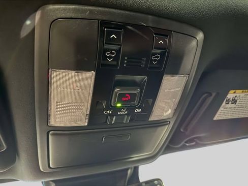 Certified 2023 Lexus GX 460 Premium w/ Premium Package AWD/4WD image 38