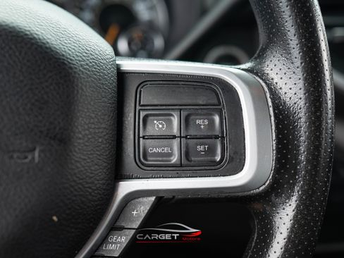 Used 2021 RAM 2500 Big Horn image 24