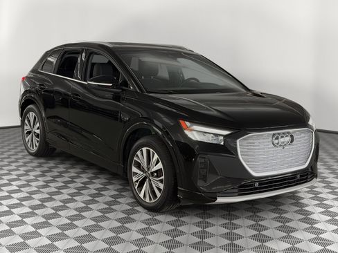 Certified 2023 Audi Q4 e-tron Premium Plus w/ Premium Plus RWD image 7