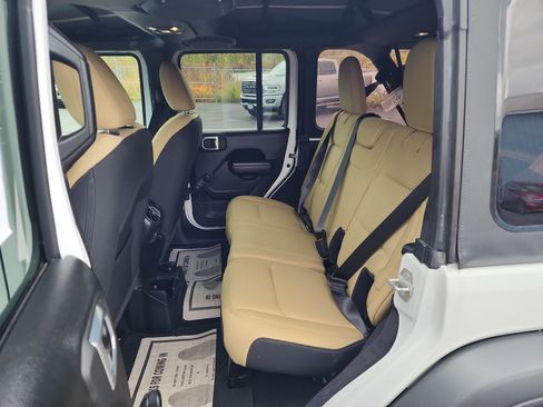 Used 2021 Jeep Wrangler Unlimited Sport image 28