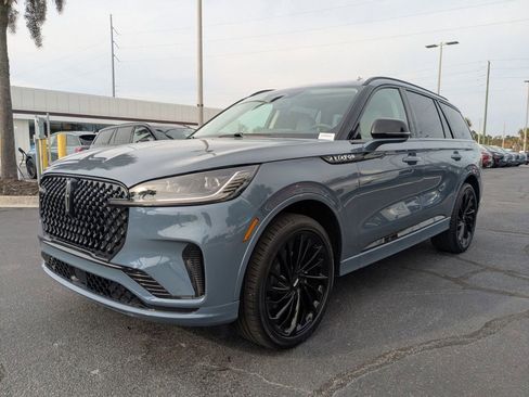 New 2026 Lincoln Aviator Reserve image 8