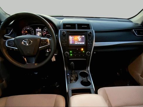 Used 2017 Toyota Camry SE FWD image 15