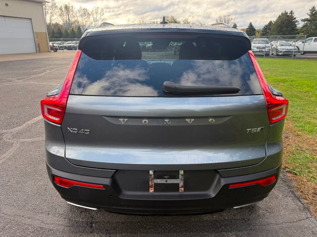 Used 2019 Volvo XC40 T5 R-Design AWD/4WD image 2