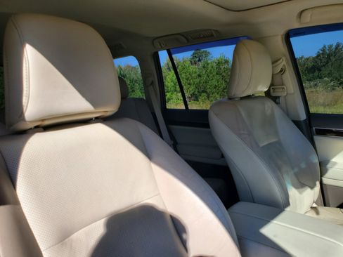 Used 2015 Lexus GX 460 image 38