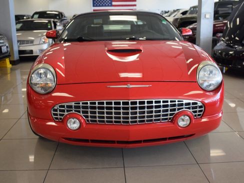 Used 2002 Ford Thunderbird Deluxe image 2