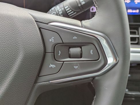 New 2025 Chevrolet Trax LT w/ Driver Confidence Package image 17