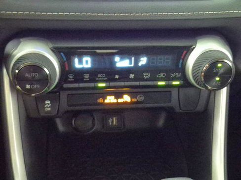 Certified 2024 Toyota RAV4 LE AWD/4WD image 21