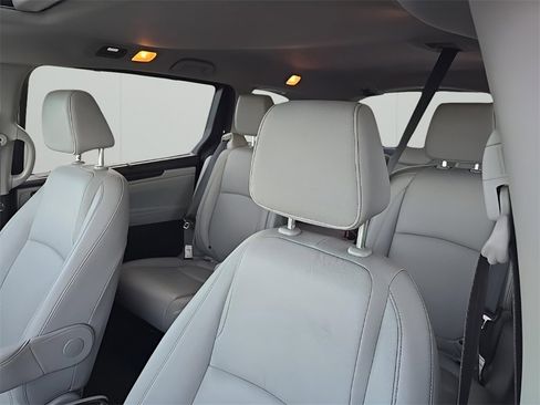 Used 2024 Honda Odyssey EX-L image 10