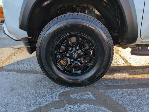 Used 2019 Toyota Tacoma SR w/ SX Package image 27