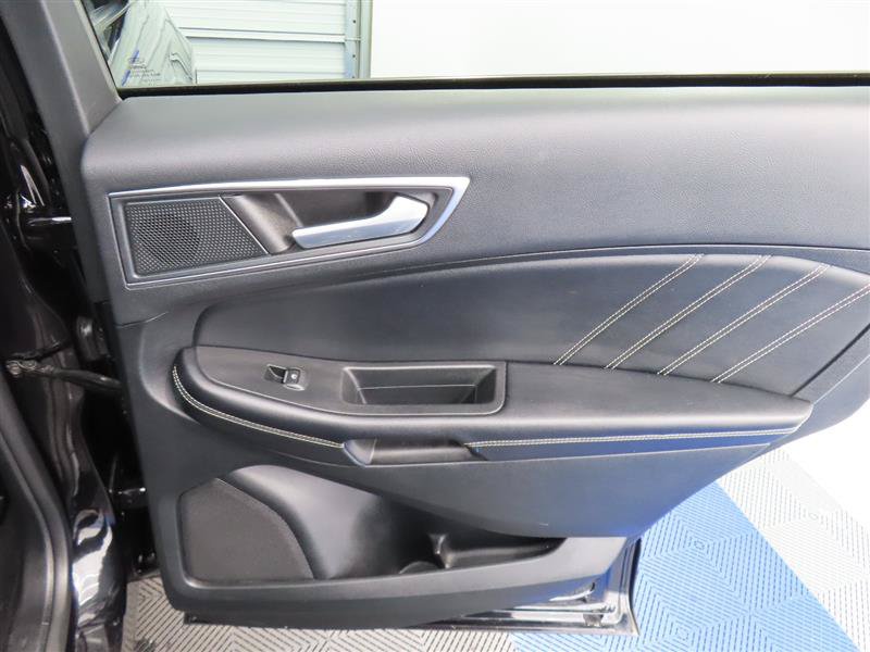 Used 2022 Ford Edge ST AWD/4WD image 26