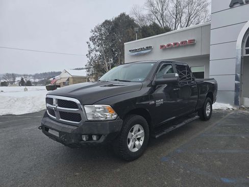 Used 2019 RAM 1500 Classic SLT image 8