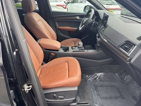 Certified 2023 Audi Q5 2.0T Premium w/ Convenience Package AWD/4WD image 29