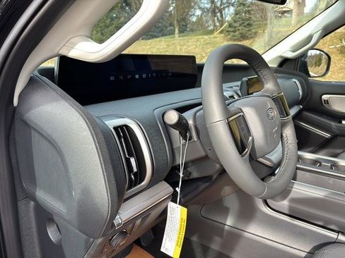 New 2026 Ford Expedition Max Active image 12