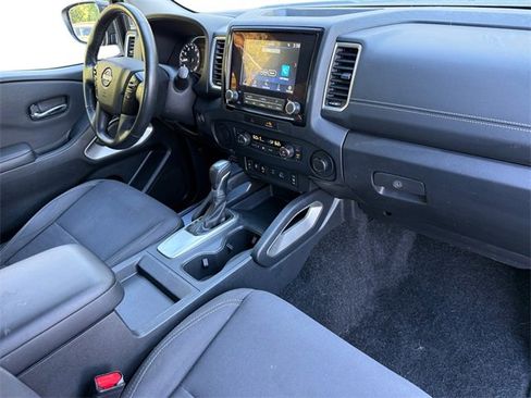 Used 2022 Nissan Frontier SV image 23