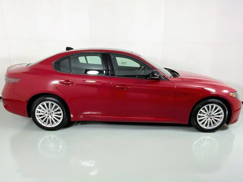 Used 2024 Alfa Romeo Giulia Sprint AWD/4WD image 7