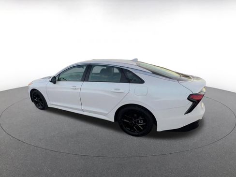 Used 2025 Kia K5 LXS image 10