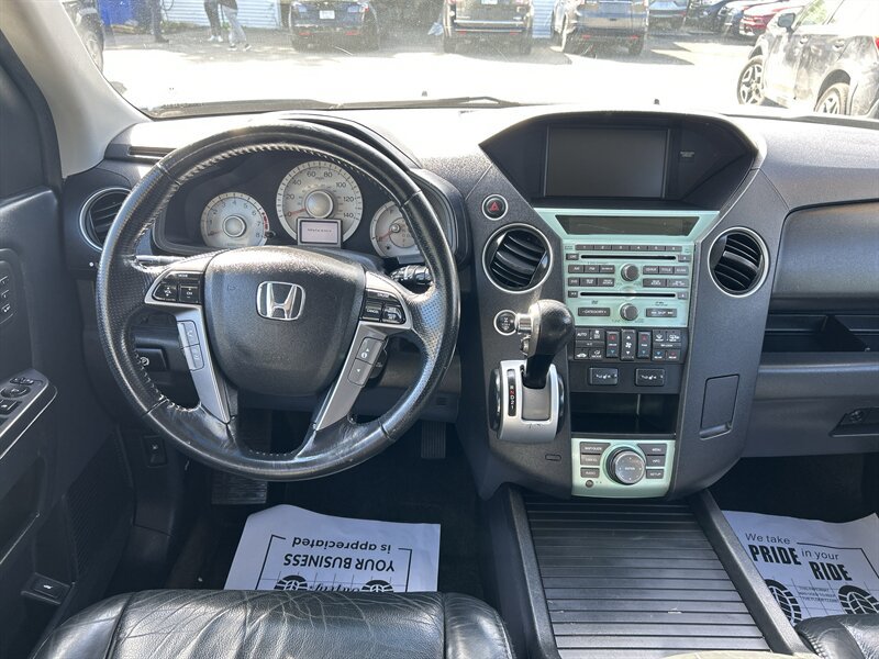 Used 2011 Honda Pilot Touring image 12