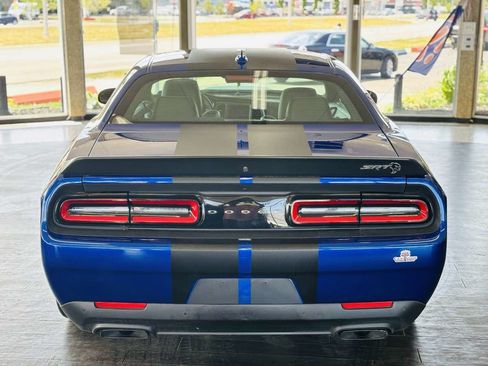 Used 2022 Dodge Challenger SRT Hellcat RWD image 9