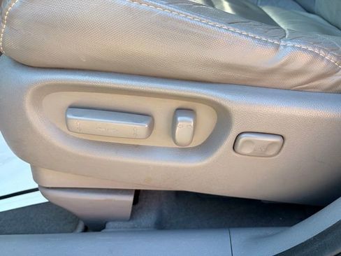 Used 2010 Honda CR-V EX-L image 19