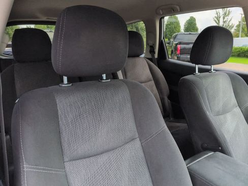 Used 2016 Nissan Pathfinder SV FWD image 7