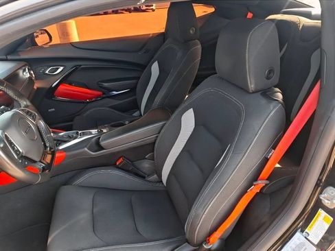 Used 2020 Chevrolet Camaro LT w/ Redline Edition RWD image 9