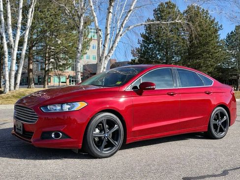 Used 2016 Ford Fusion SE image 24
