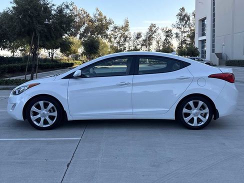 Used 2012 Hyundai Elantra Limited w/ Technology Pkg 5 image 4