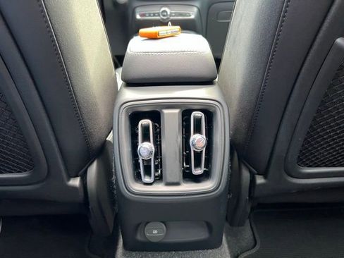 Used 2021 Volvo XC40 P8 Recharge w/ Advanced Package image 41