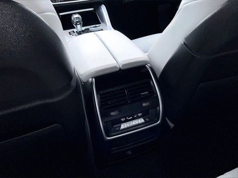 Used 2023 BMW X6 xDrive40i w/ M Sport Package image 25