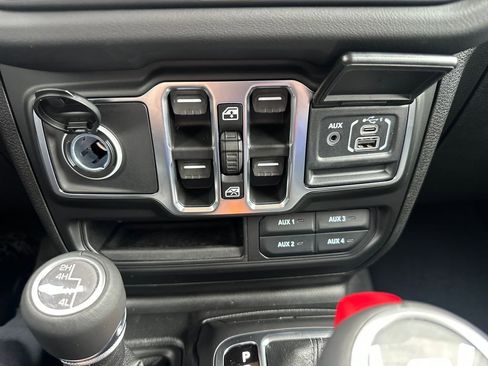 New 2026 Jeep Gladiator Mojave AWD/4WD image 25