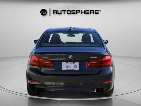 Used 2018 BMW 540i xDrive image 8