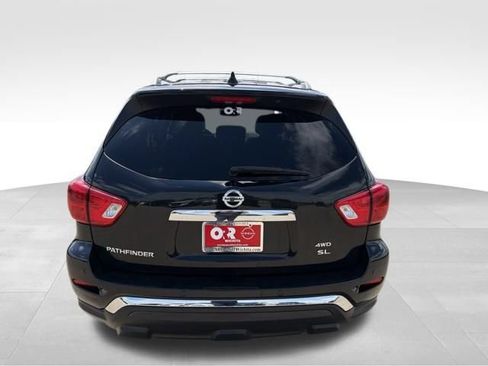 Used 2019 Nissan Pathfinder SL AWD/4WD image 10