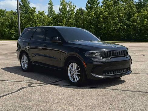 Used 2023 Dodge Durango GT RWD image 2
