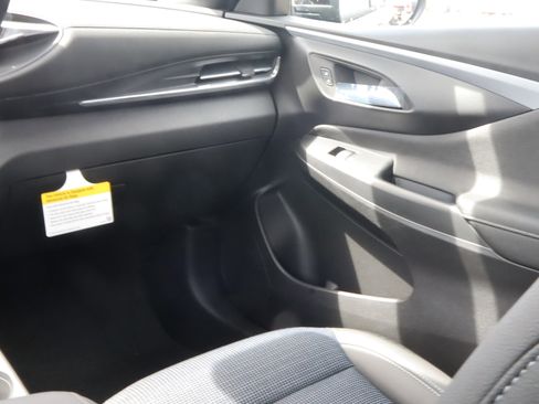New 2026 Buick Envista Preferred FWD image 11