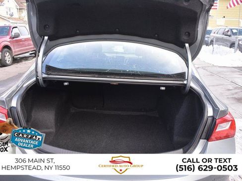 Used 2024 Chevrolet Malibu LT image 30