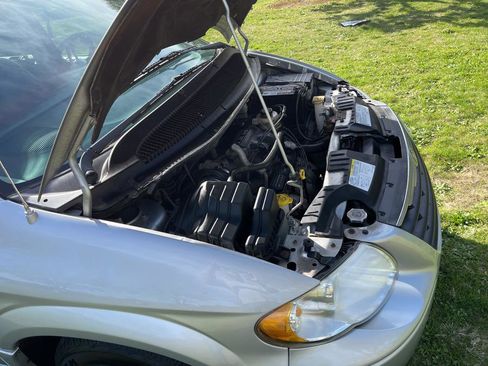 Used 2005 Chrysler Town & Country LX w/ Popular Equipment Group II image 19