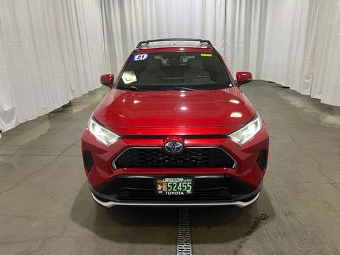 Used 2021 Toyota RAV4 SE w/ Weather & Moonroof Package AWD/4WD image 9