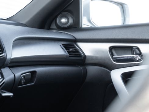 Used 2017 Honda Accord EX-L image 15