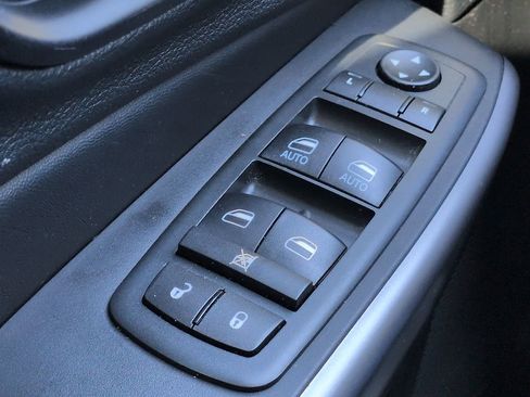 Used 2021 Jeep Cherokee Latitude Lux w/ Sun & Sound Group image 23