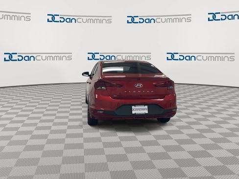 Used 2019 Hyundai Elantra SE FWD image 7