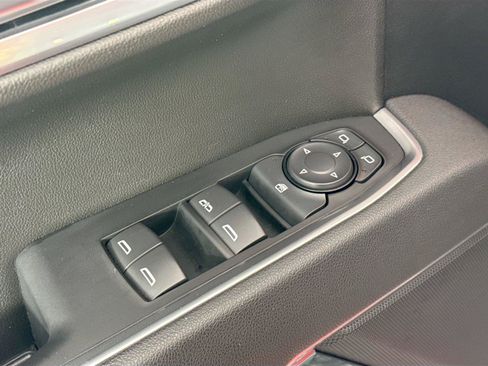 Used 2026 Chevrolet Silverado 1500 LT RWD image 27