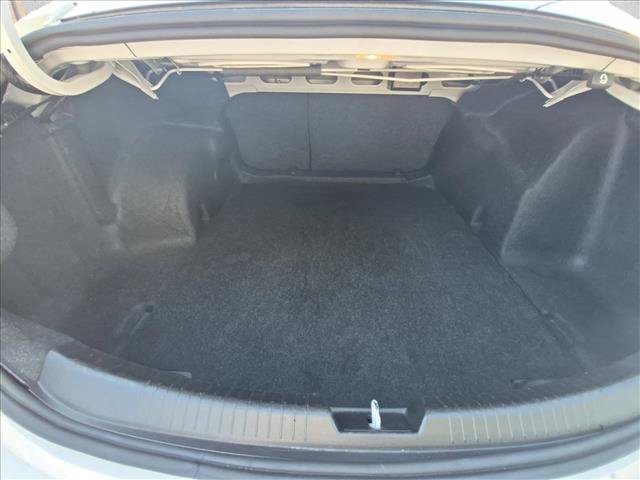 Used 2025 Chevrolet Malibu LT FWD image 6