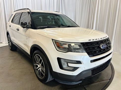 Used 2016 Ford Explorer Sport AWD/4WD image 25