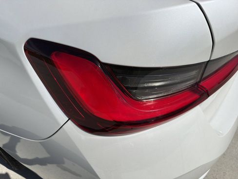 Certified 2025 BMW 330i Sedan w/ Convenience Package RWD image 11